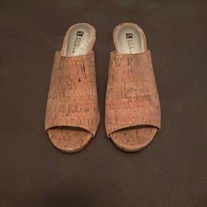 White mountain mule heels